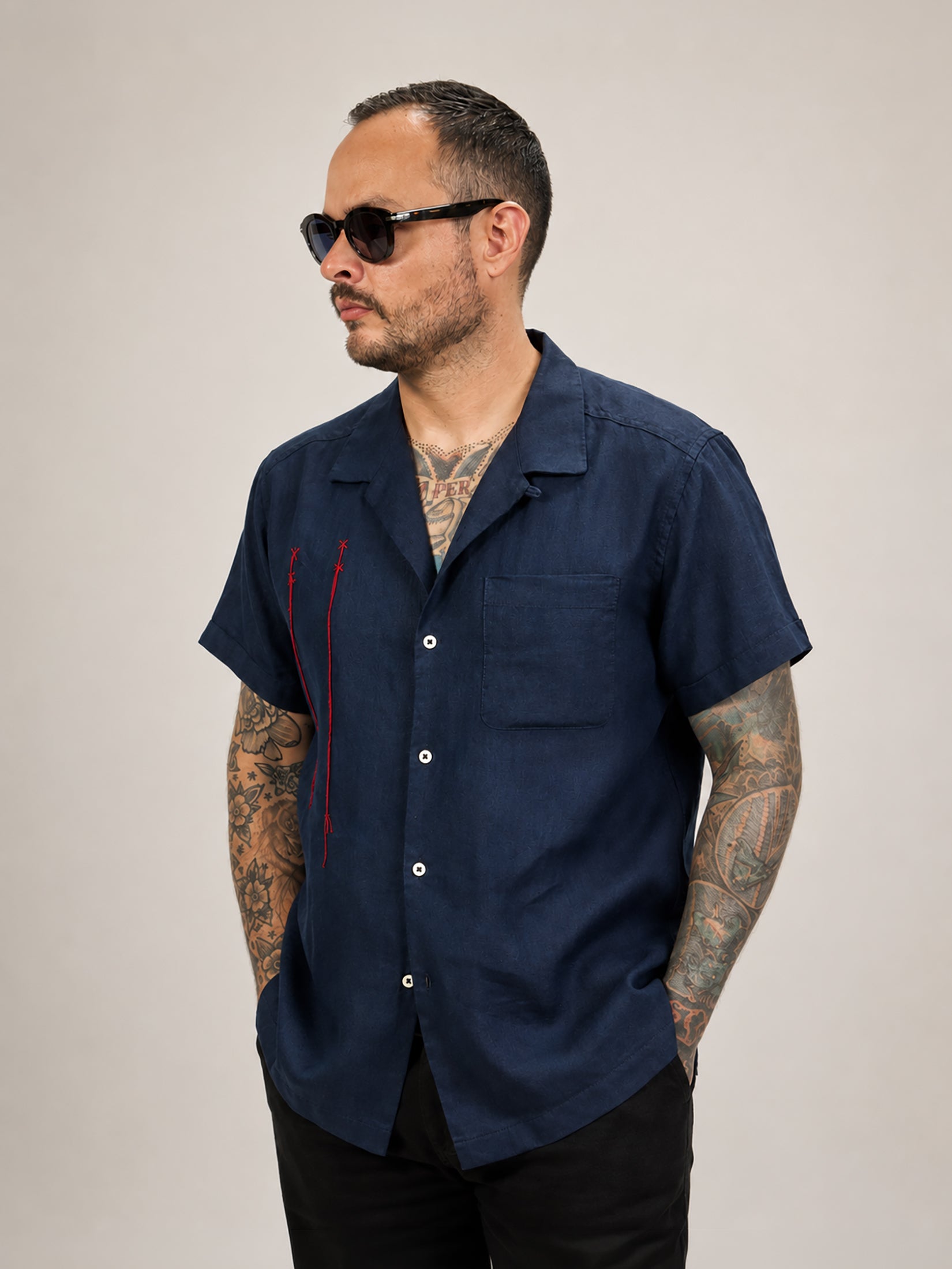 The Vacation Daddy Camp Collar Shirt in Navy Linen